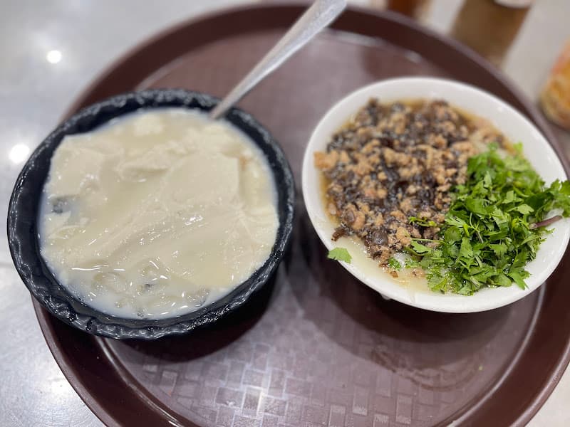 Ảnh bìa Bánh đúc nóng Thanh Tùng