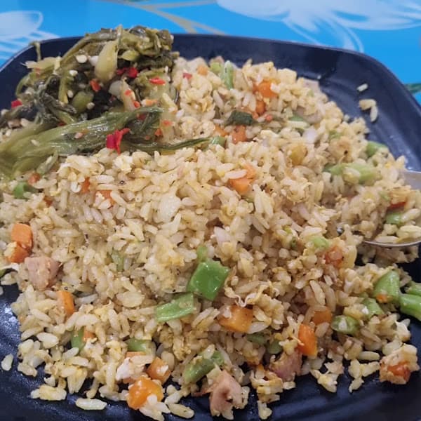 Hình ảnh Cơm gà xối mỡ AHoàn- 20 Nguyễn Trãi Đông Hà Quảng Trị - 4