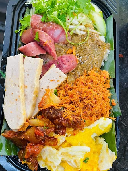 Hình ảnh Tiệm Bánh Mỳ Hùng - 3