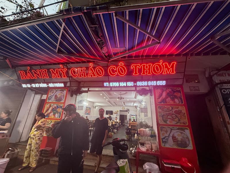 Bánh mỳ chảo cô Thơm