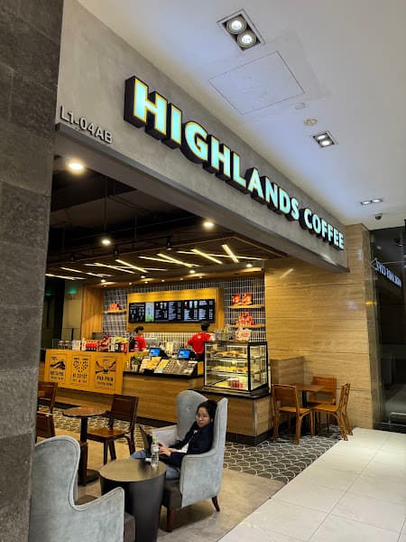 Highlands Coffee Pearl Plaza
