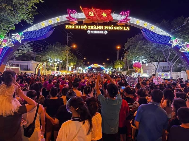 Hình ảnh Phố đi bộ - Thành phố Sơn La - 3