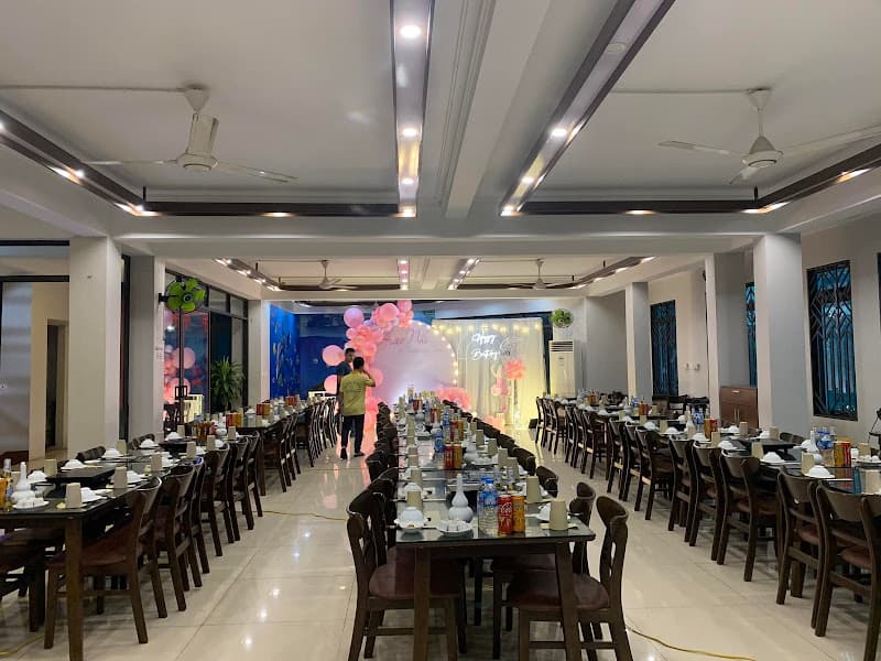 Nhà Hàng Bê Vàng