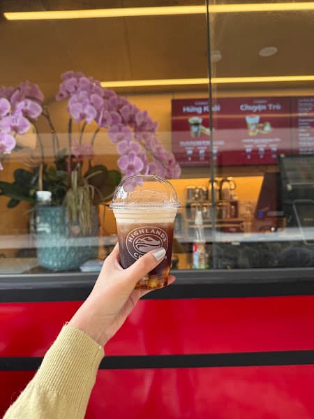 Hình ảnh Highlands Coffee Ga Đà Lạt - 2