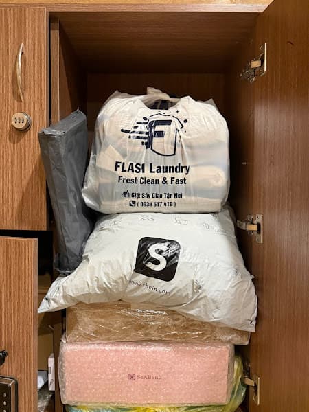 GIẶT SẤY QUẬN 3 FLASH LAUNDRY - GIAO NHẬN TẬN NƠI