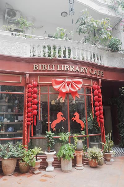 Hình ảnh Bibli Library Café - 3