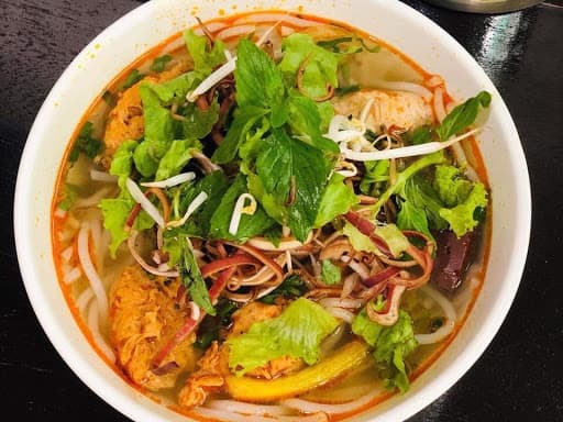 Hình ảnh Gánh Bún Bò Huế Cậu Út - 4