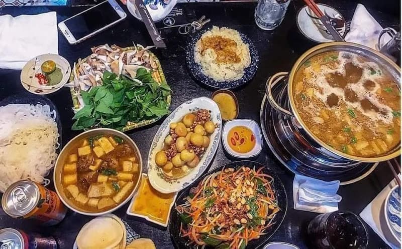 Hình ảnh Oishi Hotpot Restaurant - Nhà hàng nhỏ chuyên các món ăn từ Gà - 3