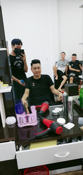Hình ảnh Salon Tài ốT - Tóc Nam chuyên nghiệp - 2