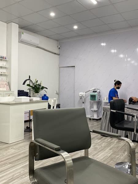 Juna hair salon & Spa