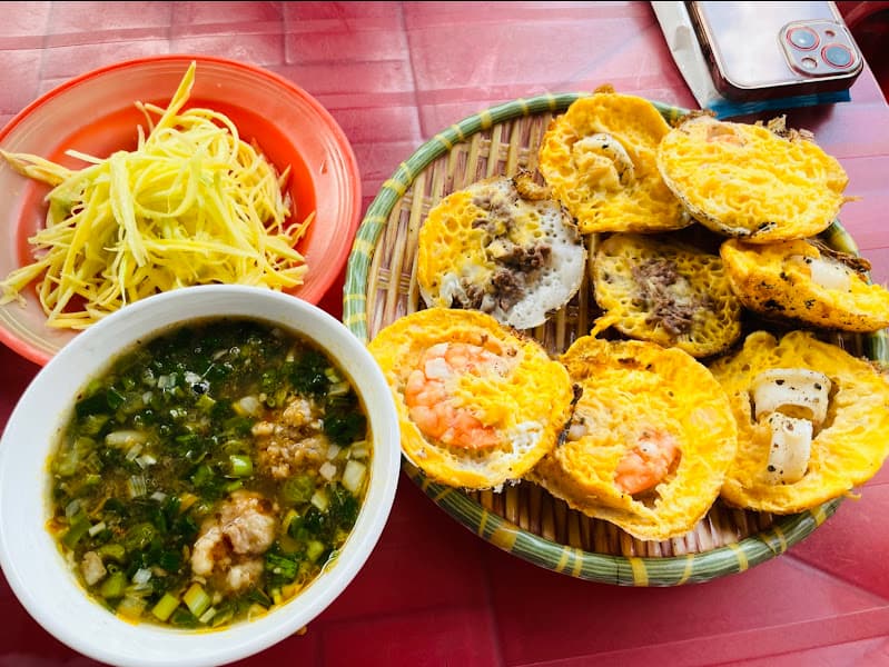 Hình ảnh Bánh căn hải sản Thuý - 3