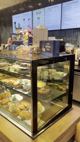 Hình ảnh Starbucks IPH - 2