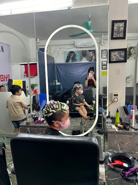 Hình ảnh HAIR SALON PHONG TRANG - 5