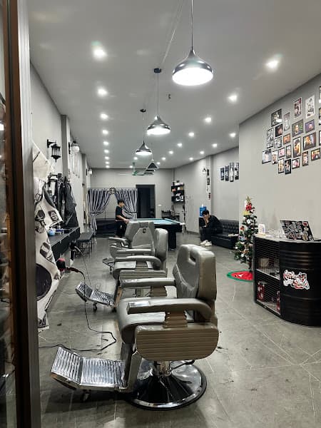Ảnh bìa T-KING BARBER SHOP