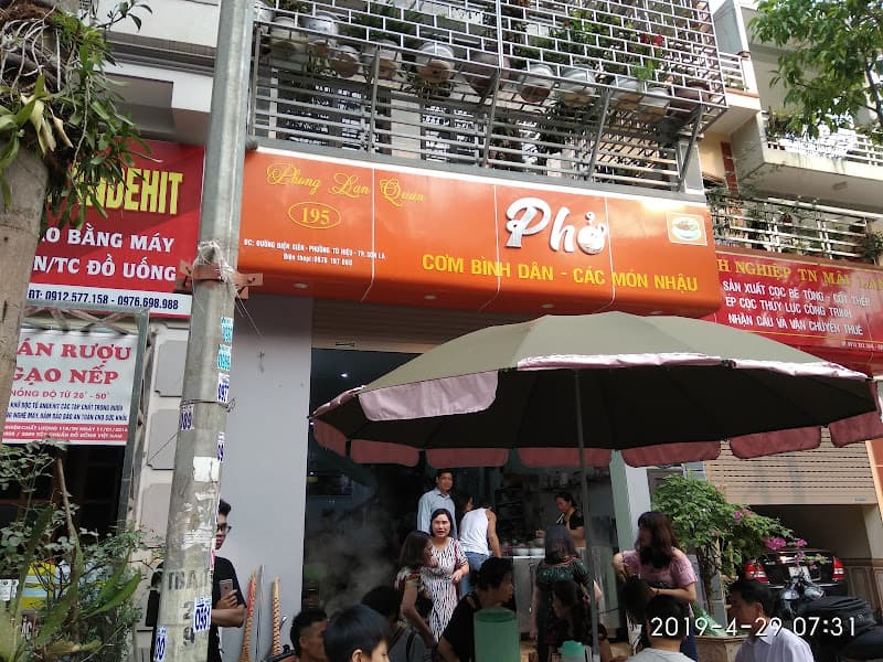 Hình ảnh Quán ăn sáng Bún Phở Phong Lan Quán - 4