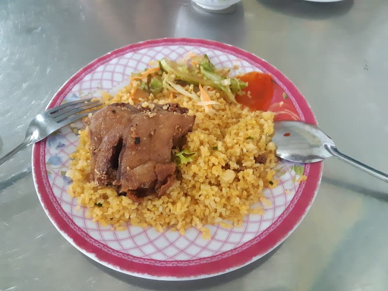 Hình ảnh Cơm Chiên Gà Xối Mỡ Ngọc Anh - 4