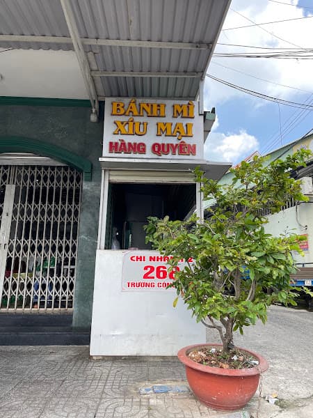 Bánh mì xíu mại Hàng Quyên (Chi nhánh 1)