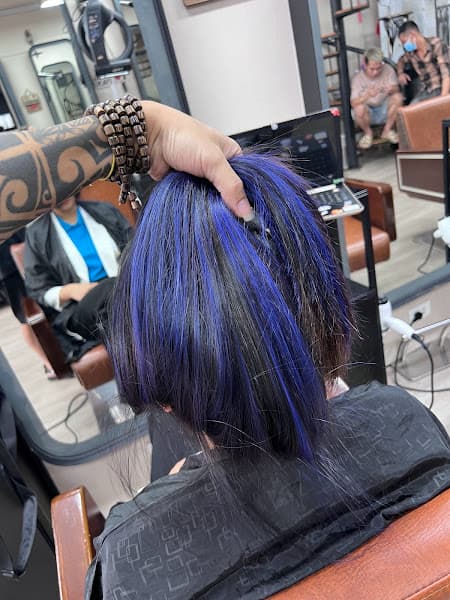 Hình ảnh HAIR SALON DŨNG IVAN 107 Hải Thượng Lãn Ông - 2