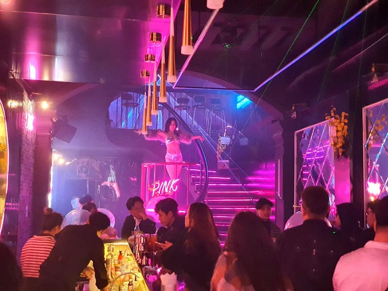 Hình ảnh Pink Pub & 노래방 - 289 Văn Cao - 2