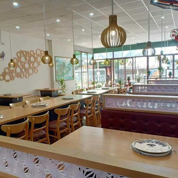 Thiên Đường Ăn Vặt Huỳnh Thương 2