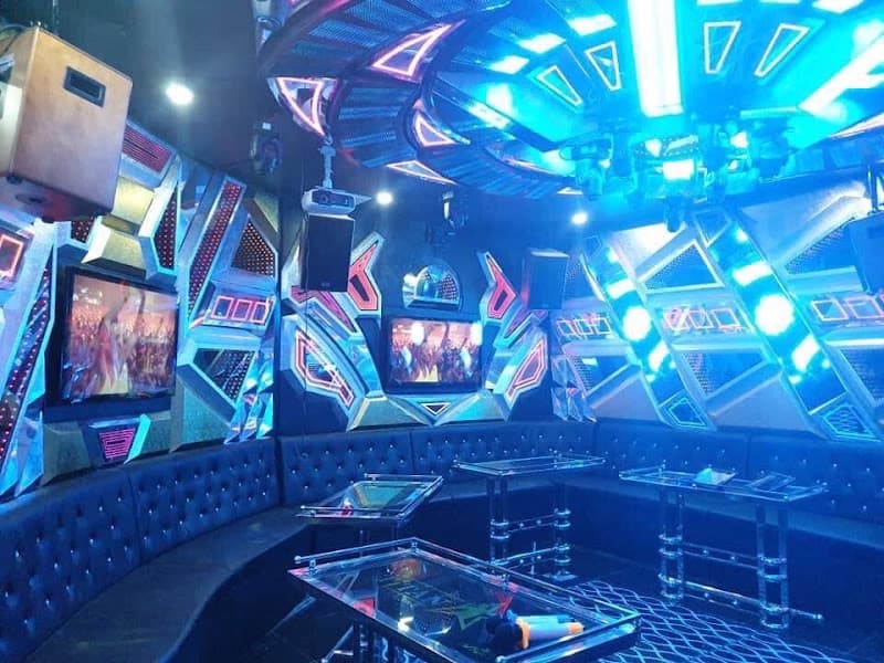 Ảnh bìa Karaoke Titan