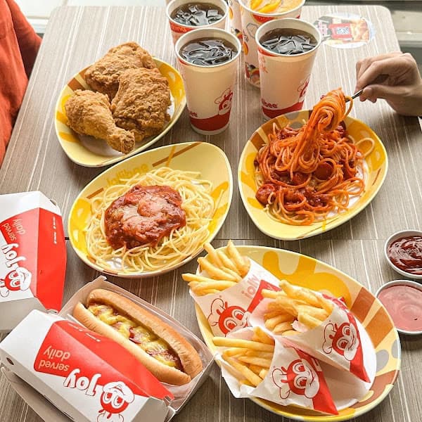 Hình ảnh Jollibee Nguyễn Văn Cừ - 5