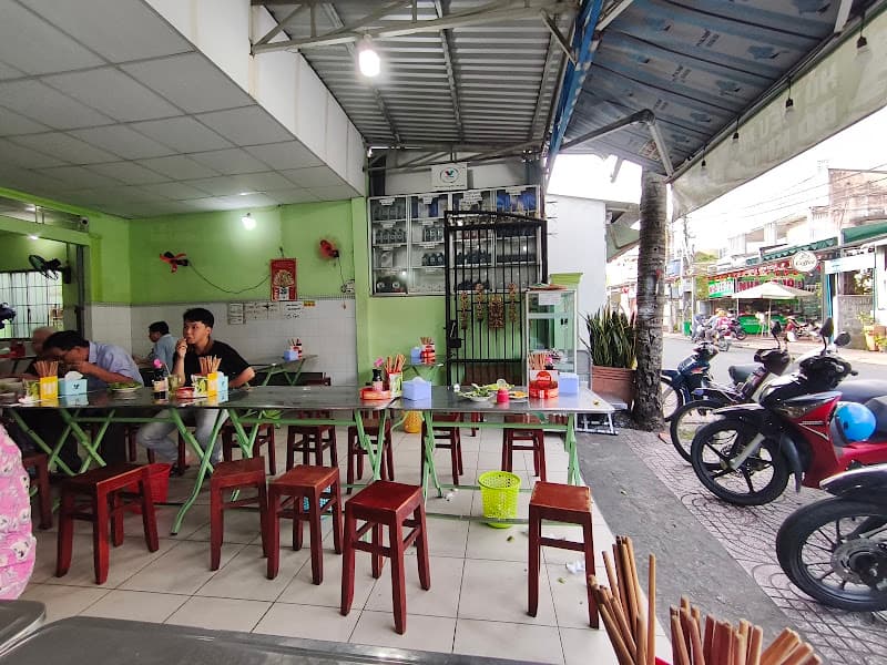 Hủ Tíu Cây Dừa