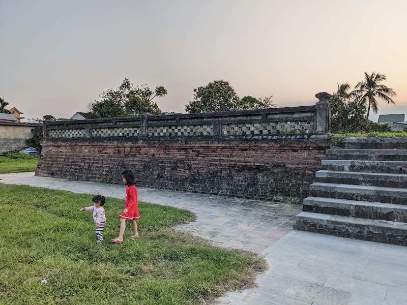 Ảnh bìa Đàn Xã Tắc