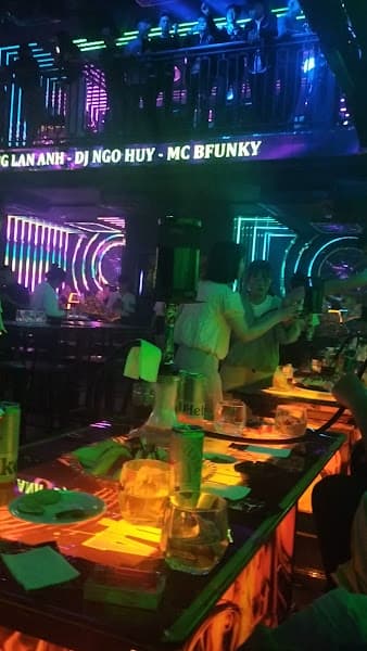 Hình ảnh LAN ANH Club - Vũ trường & Karaoke Top 1 Hà Tĩnh - 4