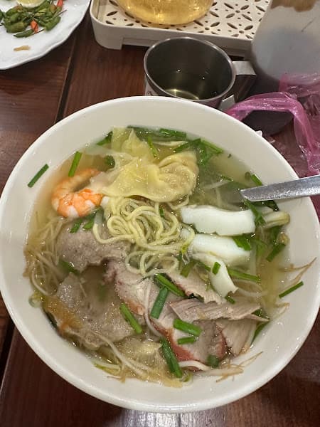 Bún Bò Huế. Hủ Tiếu Nam Vang