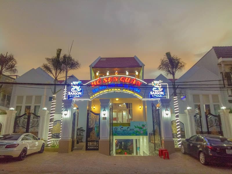 Ảnh bìa Hồ sen quán bảo lộc