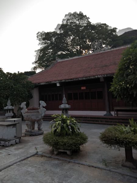 Cụm di tích và danh thắng núi Voi