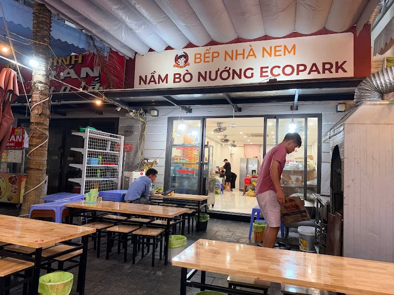 Hình ảnh Bếp Nhà Nem - Nầm Bò Nướng Ecopark - 3