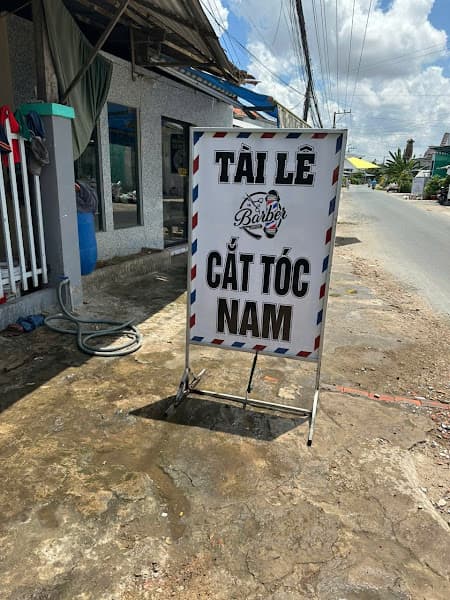 Hình ảnh Cắt tóc nam Tài Lê - 2