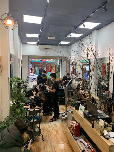 Hình ảnh VanHairSalon - Cơ sở mới: 59 phố Lý Nam Đế, Quận Hoàn Kiếm, Hà Nội ( Cơ sở cũ: 65 phố Bát Đàn, Quận Hoàn Kiếm, Hà Nội) - 4