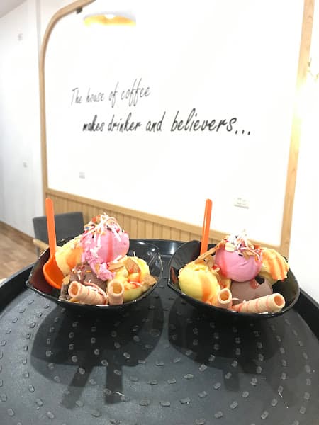 Ảnh bìa Queen Tea & coffee Bình Phú