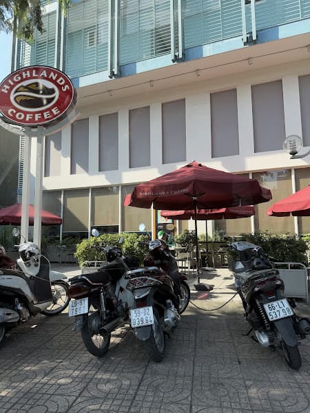 Hình ảnh Highlands Coffee Lê Trọng Tấn - 5