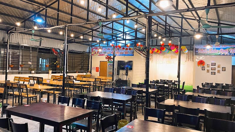 Hải Yến Cơm - Lẩu -Hải sản Tươi sống