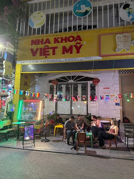 D.Monkey -Cool Beer - Cocktails- Motorcycle Tour 🐒🇻🇳