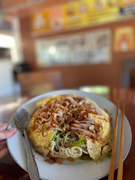 Hình ảnh LÒ HỦ TIẾU SÁU HOÀI pizza hủ tiếu - 3