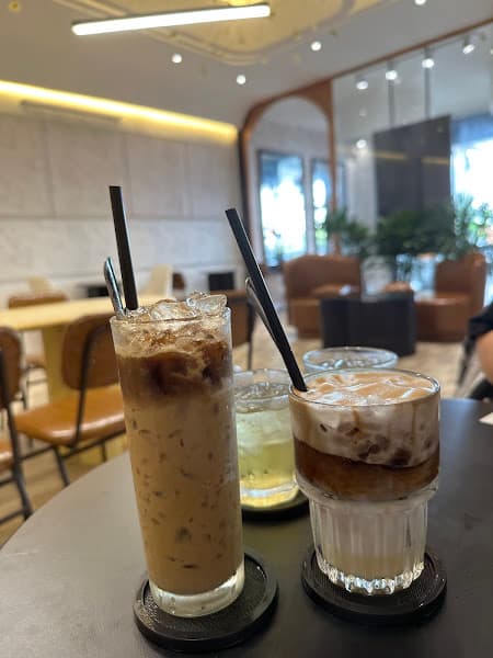 Hình ảnh Lona Coffee House - 3