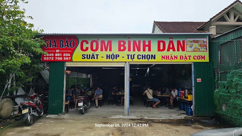 Quán Cơm Gia Bảo