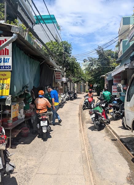 Hình ảnh Bánh Canh Đường Ray Lê Độ - 3