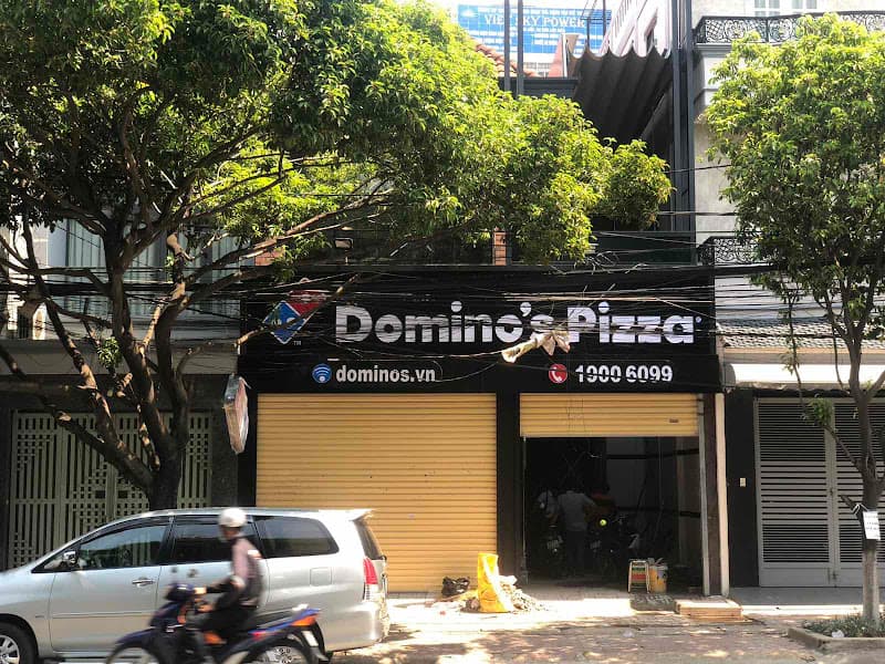Domino's Pizza