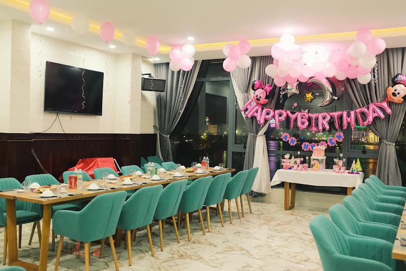 Nhà Hàng Hải Sản C.ine