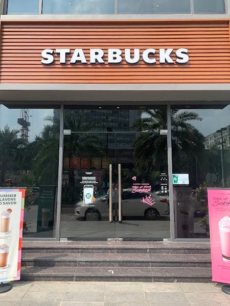 Starbucks Vinhomes Skylake