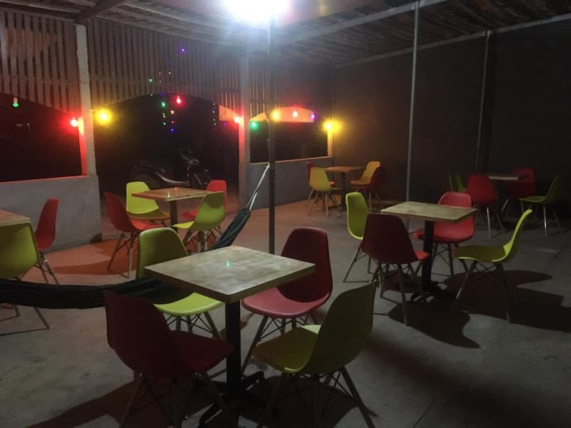 Quán cafe Sông Quê