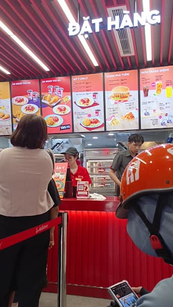 Hình ảnh Jollibee Nguyễn Khuyến - 4
