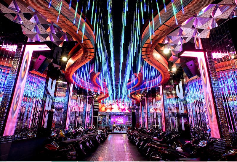 Karaoke KENZ 202 TRUNG KÍNH