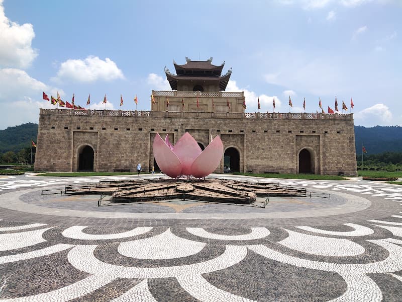 Ảnh bìa Khu di tích và danh thắng Tây Yên Tử